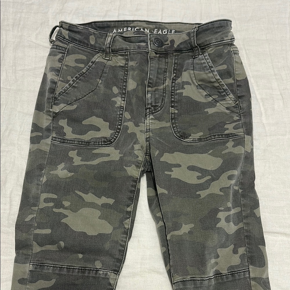 American Eagle Outfitters Green Camouflage Jeans